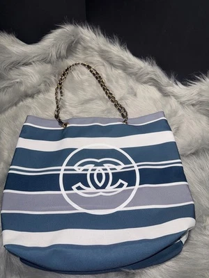 Bolso de compras Chanel GWP con asas de cuero y cadena Foto 1 de 4