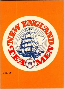 1979 Topps NASL #14 New England Tea Men Logo Sticker and Puzzle Piece - Picture 1 of 2