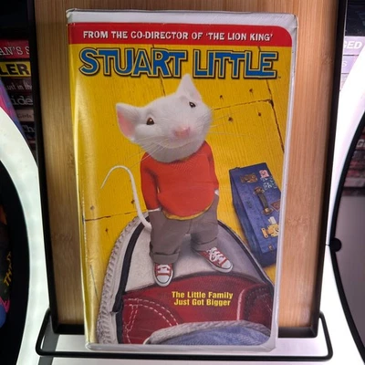 Stuart Little VHS 2000 Clamshell Case SONY PICTURE RARE KIDS MOVIE Y2K - Image 1 of 4