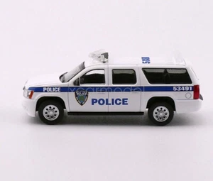 Modellino SUV suburbano polizia 596Mode scala 1:64 White Port NY auto metallo pressofuso - Foto 1 di 4