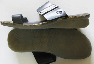 Fly London Damen Slipper Sandalen. EU 42. Schwarz mit Besatz. Low Heels. - Bild 1 von 6