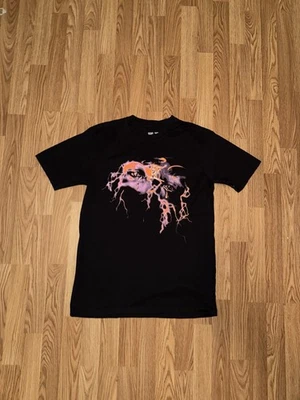 Camiseta VLONE x NBA YoungBoy Never Broke Again Lightning Face Negra Púrpura Naranja L Foto 1 de 4