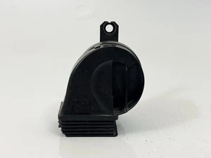 23-24 SUBARU OUTBACK FRONT LEFT OR RIGHT SIDE HIGHT TONE NOTE HORN SIGNAL OEM - Picture 1 of 3