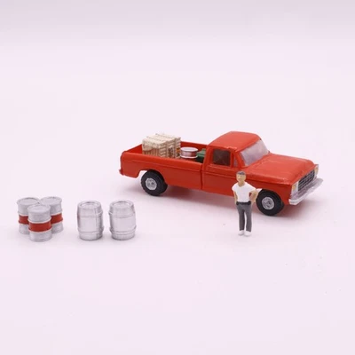 Camioneta pickup roja de plástico escala HO con accesorios Foto 1 de 4