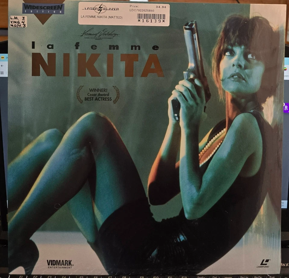 La femme Nikita (1990) [NTSC/LBX] [LDCVM 5471 WS] - Laserdisc - Image 1 of 1