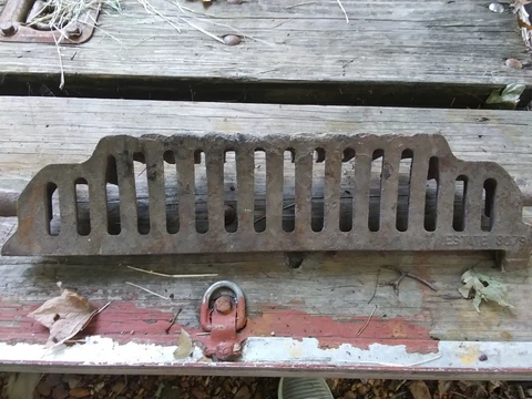 Vintage Estate 3079 Fireplace Grate Cover