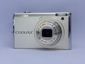 Nikon COOLPIX S640 / 12.2MP / kompakte Digitalkamera - Bild 1 von 24