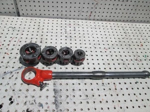 Ridgid 00R Pipe Threader w/5 Die 1/4", 1/2", 3/4", 1", two piece handle - Picture 1 of 6