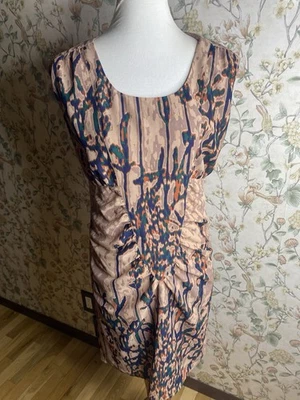 VESTIDO COLLECTIVE CONCEPT Forrado ROSEBUD Cremallera Reunido Talla Mediana Foto 1 de 4