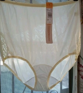Vintage Shadowline Ivory Sheer Nylon Lace Mushroom Gusset Granny Panties L 7 NWT - Picture 1 of 6