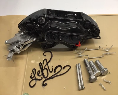 1966-80 Rolls Royce Silver Shadow Wraith II Rear Left Brake Calipers with Bolts - Image 1 of 4