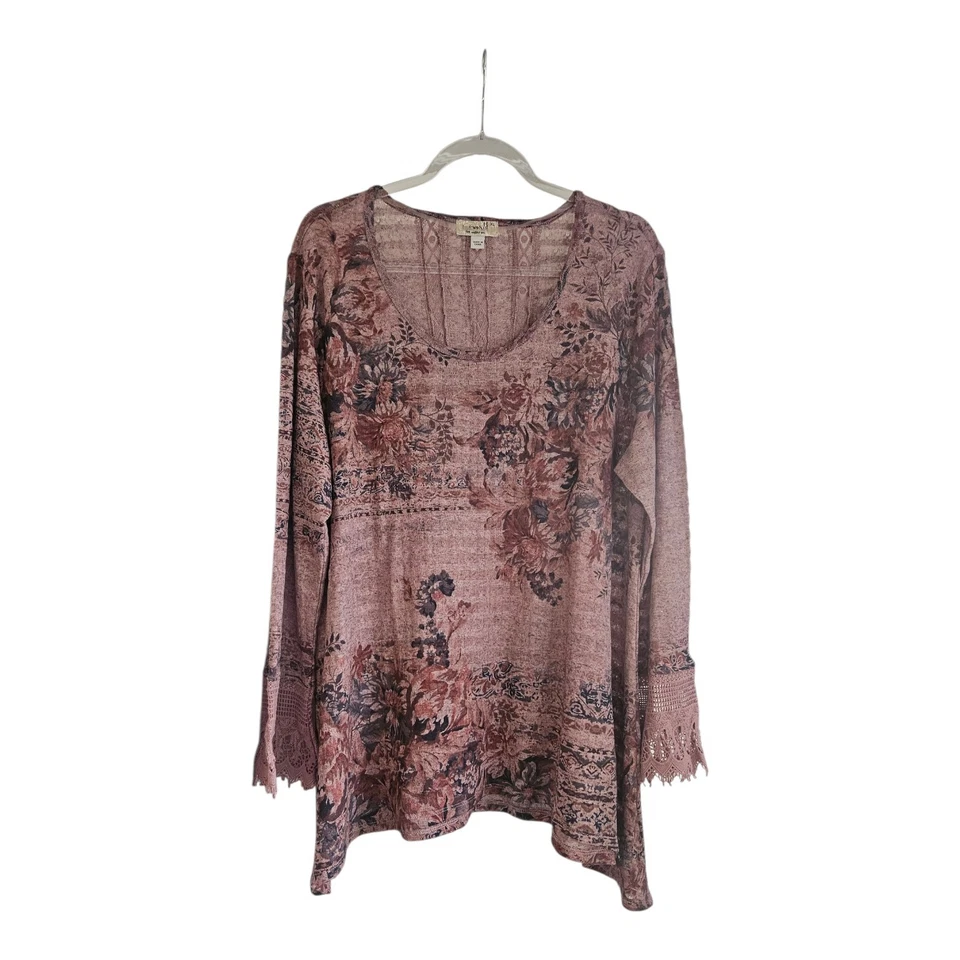 Top feminino One World Live Let Live XL roxo floral manga longa renda assimétrica - Imagem 1 de 4