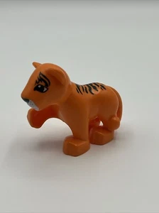 Lego Duplo LARGE ADULT ORANGE STRIPED TIGER Animal Zoo replacement Safari - Picture 1 of 4