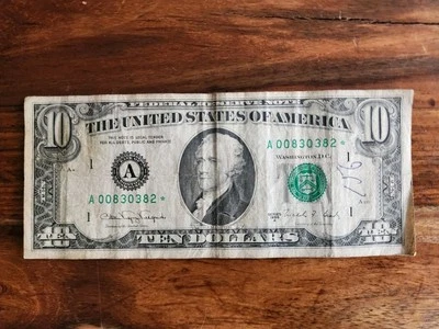 Rare Stared Low Serial 1988 $10 TEN DOLLAR FEDERAL RESERVE NOTE A00830382* - Image 1 of 4