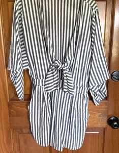 Vice Flawless Tie Front Romper Short Wide-Leg V-Neck Jumpsuit Women’s Size Large - Picture 1 of 7