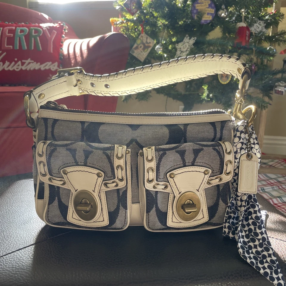 Bolso Coach Turn Lock Denim Signature “C” Cuero Blanco 10489 Nuevo con Etiquetas Foto 1 de 4