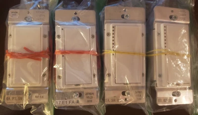 INSTEON Lot of 4 - 2476D / 2876D - Dimmers (White) With Quick Guide O/B SCE33-J5 - Image 1 of 4