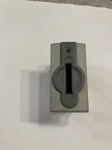 EUCHNER EKS-A-IIX-G01-ST02/03 - Picture 1 of 3