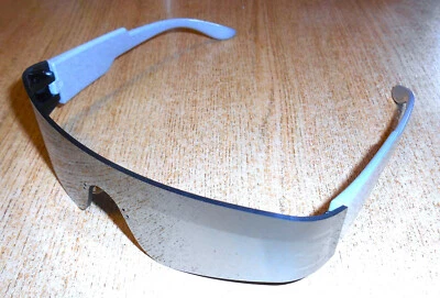 EINE TOLLE SPIEGEL SONNENBRILLE IN SILBER NEU!!!!! - Bild 1 von 4