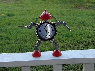 Large Robot Gear Alarm Clock With Alligator Clips Hands USA Stocked & Shipped - Image 1 of 4