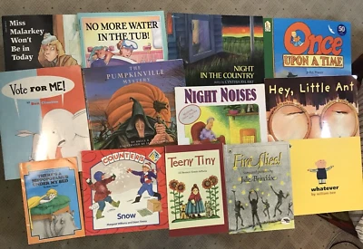Lot of 24 children's picture books  New, EUC Winter Halloween emotions unicorn + Foto 1 de 4