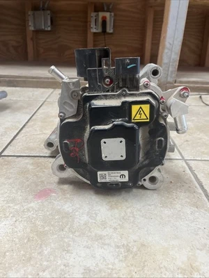 20-23 JEEP WRANGLER  3.6L 48 VOLT SYSTEM ETOURQUE ALTERNATOR 05185076AC - Image 1 of 4