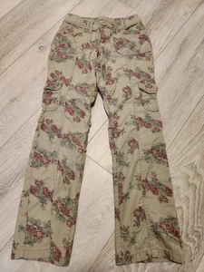 Arizona Jean Co Khaki Floral Cargo Pants/Capris Girls Size 10 Adj Waist - Picture 1 of 9