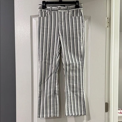 BDG 条纹踢喇叭高腰九分裤 26 码 — 第 1/4 张图片