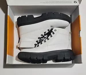 NEW Timberland Boots Greyfield White/Black  Full Grain , Size 10 Women’s Shoe - Picture 1 of 7
