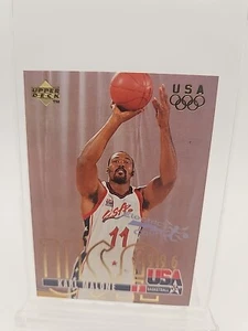 1995-96 Upper Deck - USA Basketball #318 Karl Malone - Picture 1 of 2