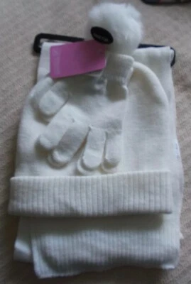  BERKSHIRE FASHIONS GIRLS WHITE HAT, SCARF & GLOVES SET - BEANIE - POMPOM - NWT - Image 1 of 4