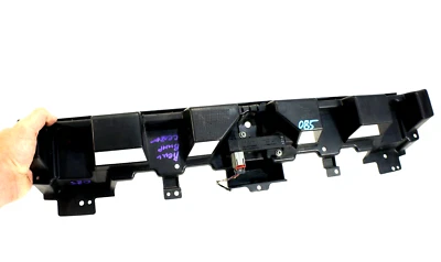 Suporte de montagem de suporte de para-choque central traseiro 2009-2015 Jaguar XF X250 8X2317B861AD - Imagem 1 de 4