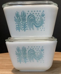 Vintage Pyrex Amish Butter Print Lidded Refrigerator Dish Pair 0501 Turquoise - Picture 1 of 6
