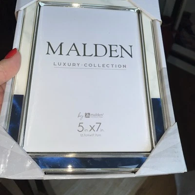 Nuevo marco de fotos Malden Luxury Collection 5x7 azul jaspeado y crema con plata Foto 1 de 3