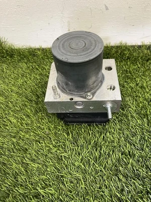 Ford Transit 350 ABS Pump Unit 2.0TDCI 2021 - KK212B373AN (jb4) - Image 1 of 4