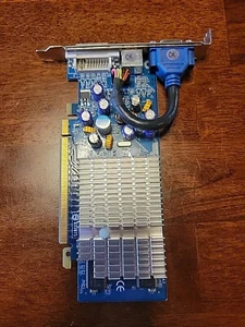 PNY GeForce 6200 PCI-E TURBO CACHE 128MB DDR+DVI+HDTV+TV OUT Svid- V6200TC-128P - Picture 1 of 10