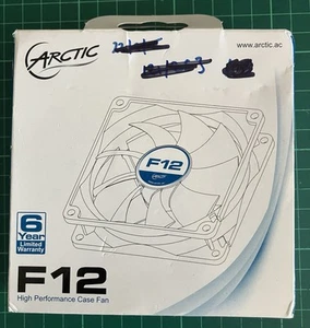 Arctic Cooling F12 120mm/12cm Desktop Case System Fan Exhaust 74 CFM Quiet - Afbeelding 1 van 2