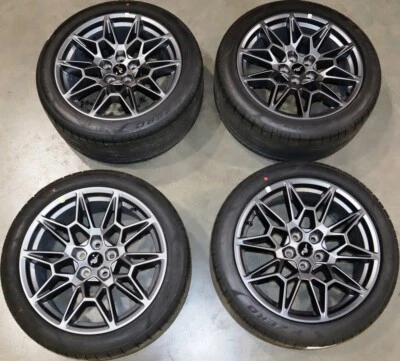OEM 24-25 Mustang GT 19" Pirelli P Zero Staggered Wheels PR3C1007JA PR3C1007EA - Image 1 of 4