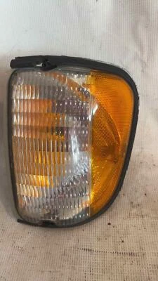 1997 FORD E150 VAN RH ПЕРЕДНИЙ ПОВОРОТНИК Б/У OEM - Изображение 1 из 2