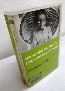 Snell,SEBASTIAO SALGADO:LOOKING BACK AT YOU,VHS, ed.à see/BBC 1993[photograph - Picture 1 of 3