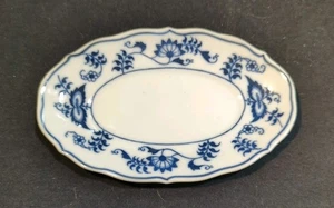 Blue Danube Gravy Boat Underplate Blue Onion Design - Japan - 5 ½" Oval - Picture 1 of 13