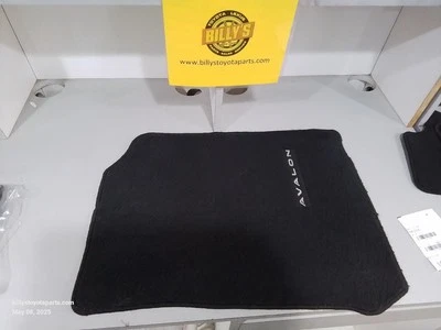 AVALON    2014 Carpet Front 122680 - Image 1 of 4