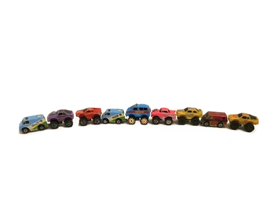 Lote de 9 furgonetas vintage Galoob, Road Champs Micro Machines, Monster Cars Foto 1 de 4
