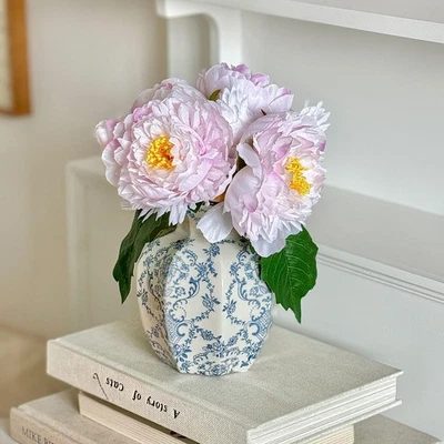 Vintage Ceramic Vase Small Blue and White Porcelain Decorative Flower Vase fo... - Image 1 of 4