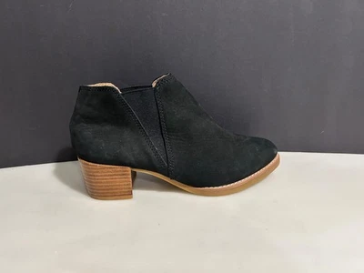 NEW NEVER WORN ALL BLACK 39 or 8.5 US Suede Ankle Boots Rubber natural sole - Image 1 of 4