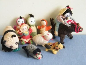 Vintage japanische Amigurumi gehäkelte Miniatur Puppen ~ Menschen, Tiere - Bild 1 von 12
