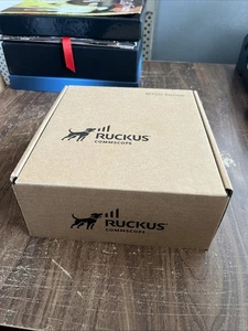 Punto de acceso Ruckus R750 901- R750 -WW00 NUEVO SOLO ABIERTO PARA FOTOS - Imagen 1 de 17