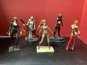 4 comic figures-red sonja, Magdalena, Scarlett X, Lady Pendragon - Picture 1 of 6