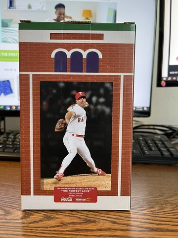 KENNY ROGERS, THE PERFECT GAME, BOBBLEHEAD Texas Rangers New In Box Cover