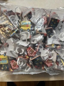 STEM Icons Cupcake Rings (144 Pieces) Back to School Themed Cake Decor - Imagen 1 de 4